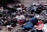 Immagine di Corpi morti dei vietcong Il Vietnam, 1968, secondo 12 filmato di repertorio 65675052308