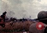 Immagine di I soldati americani in azione nel corso dell'offensiva del Tet Long Binh Vietnam, 1968, secondo 18 filmato di repertorio 65675052311