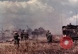 Immagine di I soldati americani in azione nel corso dell'offensiva del Tet Long Binh Vietnam, 1968, secondo 28 filmato di repertorio 65675052311