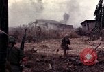 Immagine di I soldati americani in azione nel corso dell'offensiva del Tet Long Binh Vietnam, 1968, secondo 42 filmato di repertorio 65675052311