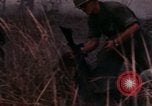 Immagine di I soldati americani in azione nel corso dell'offensiva del Tet Long Binh Vietnam, 1968, secondo 57 filmato di repertorio 65675052311
