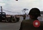 Image les troupes des États-Unis Tan fils Nhut Vietnam, 1968, de la seconde 42 séquences d'archives historiques vidéo 65675052316