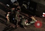 Image MEDEVAC Saigon Vietnam Tan fils Base aérienne Nhut, 1968, de la seconde 23 séquences d'archives historiques vidéo 65675052317