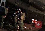 Image MEDEVAC Saigon Vietnam Tan fils Base aérienne Nhut, 1968, de la seconde 27 séquences d'archives historiques vidéo 65675052317
