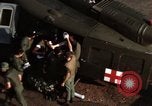 Image MEDEVAC Saigon Vietnam Tan fils Base aérienne Nhut, 1968, de la seconde 38 séquences d'archives historiques vidéo 65675052317