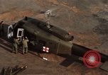 Image MEDEVAC Saigon Vietnam Tan fils Base aérienne Nhut, 1968, de la seconde 50 séquences d'archives historiques vidéo 65675052317