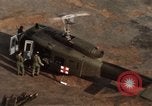 Image MEDEVAC Saigon Vietnam Tan fils Base aérienne Nhut, 1968, de la seconde 51 séquences d'archives historiques vidéo 65675052317