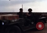 Image les troupes des États-Unis Saigon Vietnam Tan fils Base aérienne Nhut, 1968, de la seconde 10 séquences d'archives historiques vidéo 65675052318