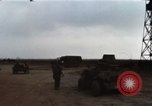 Image les troupes des États-Unis Saigon Vietnam Tan fils Base aérienne Nhut, 1968, de la seconde 23 séquences d'archives historiques vidéo 65675052318