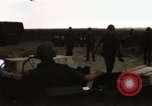 Image les troupes des États-Unis Saigon Vietnam Tan fils Base aérienne Nhut, 1968, de la seconde 42 séquences d'archives historiques vidéo 65675052318