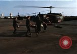 Image les troupes des États-Unis Saigon Vietnam Tan fils Base aérienne Nhut, 1968, de la seconde 44 séquences d'archives historiques vidéo 65675052318