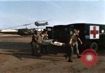 Image les troupes des États-Unis Saigon Vietnam Tan fils Base aérienne Nhut, 1968, de la seconde 56 séquences d'archives historiques vidéo 65675052318