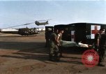 Image les troupes des États-Unis Saigon Vietnam Tan fils Base aérienne Nhut, 1968, de la seconde 57 séquences d'archives historiques vidéo 65675052318