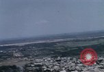 Standbild UH-1B Saigon Vietnam Tan Son Nhut Air Base, 1968, aus Sekunde 6 historischem Filmmaterial Videoclip 65675052320