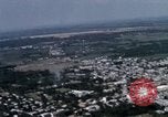 Standbild UH-1B Saigon Vietnam Tan Son Nhut Air Base, 1968, aus Sekunde 7 historischem Filmmaterial Videoclip 65675052320