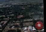 Standbild UH-1B Saigon Vietnam Tan Son Nhut Air Base, 1968, aus Sekunde 14 historischem Filmmaterial Videoclip 65675052320