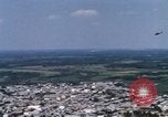 Standbild UH-1B Saigon Vietnam Tan Son Nhut Air Base, 1968, aus Sekunde 24 historischem Filmmaterial Videoclip 65675052320