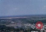 Standbild UH-1B Saigon Vietnam Tan Son Nhut Air Base, 1968, aus Sekunde 33 historischem Filmmaterial Videoclip 65675052320