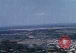 Standbild UH-1B Saigon Vietnam Tan Son Nhut Air Base, 1968, aus Sekunde 36 historischem Filmmaterial Videoclip 65675052320