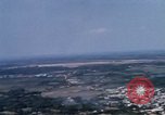 Standbild UH-1B Saigon Vietnam Tan Son Nhut Air Base, 1968, aus Sekunde 37 historischem Filmmaterial Videoclip 65675052320