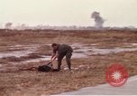 Standbild der US Air Force Personal Saigon Vietnam Tan Son Nhut Air Base, 1968, aus Sekunde 12 historischem Filmmaterial Videoclip 65675052321