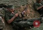 Image Le Corps des Marines des É-U dans la bataille de teinte La teinte Vietnam, 1968, de la seconde 4 séquences d'archives historiques vidéo 65675052333
