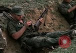 Image Le Corps des Marines des É-U dans la bataille de teinte La teinte Vietnam, 1968, de la seconde 9 séquences d'archives historiques vidéo 65675052333