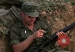 Image Le Corps des Marines des É-U dans la bataille de teinte La teinte Vietnam, 1968, de la seconde 12 séquences d'archives historiques vidéo 65675052333