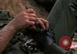Image Le Corps des Marines des É-U dans la bataille de teinte La teinte Vietnam, 1968, de la seconde 24 séquences d'archives historiques vidéo 65675052333