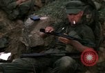 Image Le Corps des Marines des É-U dans la bataille de teinte La teinte Vietnam, 1968, de la seconde 32 séquences d'archives historiques vidéo 65675052333