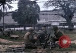 Image Le Corps des Marines des É-U dans la bataille de teinte La teinte Vietnam, 1968, de la seconde 41 séquences d'archives historiques vidéo 65675052333
