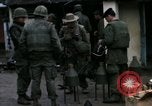 Image La Compagnie H du 2e bataillon du 5e Marines La teinte Vietnam, 1968, de la seconde 6 séquences d'archives historiques vidéo 65675052335
