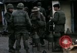 Image La Compagnie H du 2e bataillon du 5e Marines La teinte Vietnam, 1968, de la seconde 7 séquences d'archives historiques vidéo 65675052335