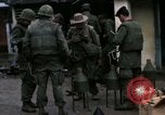 Image La Compagnie H du 2e bataillon du 5e Marines La teinte Vietnam, 1968, de la seconde 11 séquences d'archives historiques vidéo 65675052335