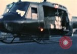 Image du personnel des États-Unis Saigon Vietnam Tan fils Base aérienne Nhut, 1968, de la seconde 9 séquences d'archives historiques vidéo 65675052343