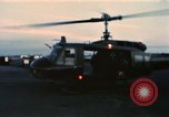 Image du personnel des États-Unis Saigon Vietnam Tan fils Base aérienne Nhut, 1968, de la seconde 47 séquences d'archives historiques vidéo 65675052343