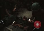 Immagine di Caduti soldati americani in offensiva del Tet Saigon Vietnam, 1968, secondo 59 filmato di repertorio 65675052347
