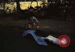 Immagine di Vietcong morto Saigon Vietnam, 1968, secondo 7 filmato di repertorio 65675052348