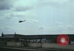 Immagine di UH-1B elicotteri Il Vietnam, 1968, secondo 43 filmato di repertorio 65675052349