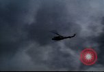 Immagine di UH-1B elicotteri Il Vietnam, 1968, secondo 46 filmato di repertorio 65675052349
