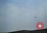Immagine di UH-1B elicotteri Il Vietnam, 1968, secondo 58 filmato di repertorio 65675052349
