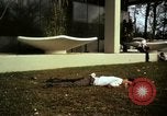 Immagine di Vietcong caduti in Embassy motivi Saigon Vietnam, 1968, secondo 4 filmato di repertorio 65675052350