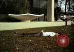 Immagine di Vietcong caduti in Embassy motivi Saigon Vietnam, 1968, secondo 8 filmato di repertorio 65675052350
