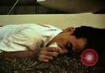 Immagine di Vietcong caduti in Embassy motivi Saigon Vietnam, 1968, secondo 12 filmato di repertorio 65675052350