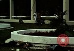 Immagine di Vietcong caduti in Embassy motivi Saigon Vietnam, 1968, secondo 54 filmato di repertorio 65675052350