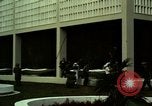 Immagine di Vietcong caduti in Embassy motivi Saigon Vietnam, 1968, secondo 59 filmato di repertorio 65675052350