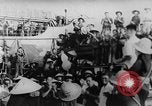 Immagine di Raduno nord vietnamita durante la guerra Il Vietnam, 1964, secondo 44 filmato di repertorio 65675052358