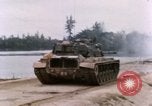 Standbild Bazooka Team Hue Vietnam, 1968, aus Sekunde 15 historischem Filmmaterial Videoclip 65675052366