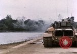 Standbild Bazooka Team Hue Vietnam, 1968, aus Sekunde 20 historischem Filmmaterial Videoclip 65675052366