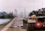 Standbild Bazooka Team Hue Vietnam, 1968, aus Sekunde 29 historischem Filmmaterial Videoclip 65675052366